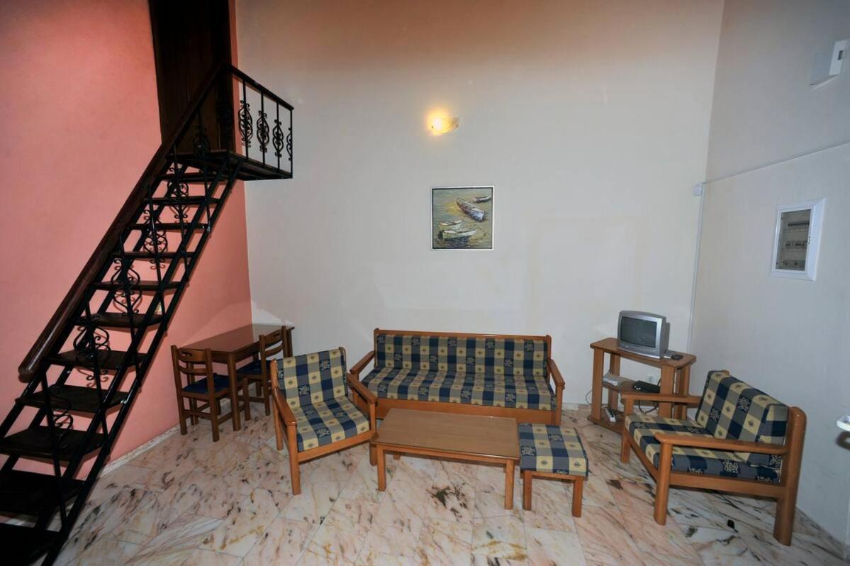 Four Independence Houses By The Sea Glifa  Ngoại thất bức ảnh